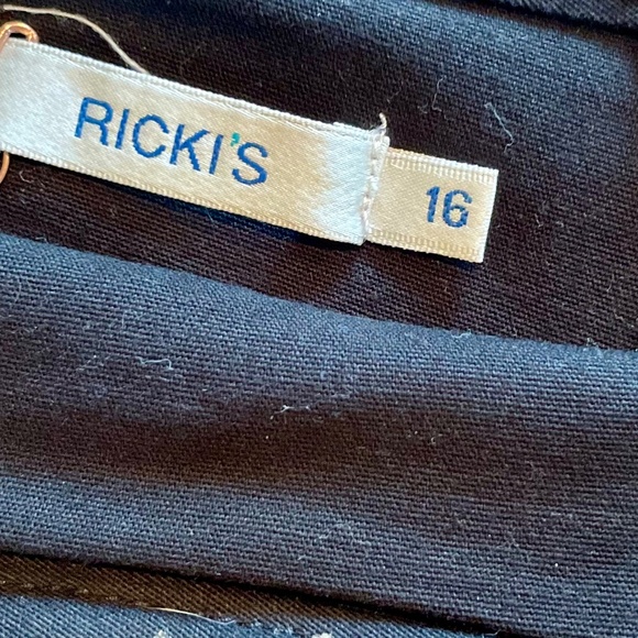 Womens Skort - Picture 2 of 3